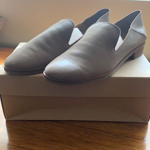 Size 8 Medium, Color Dark Driftwood, never worn